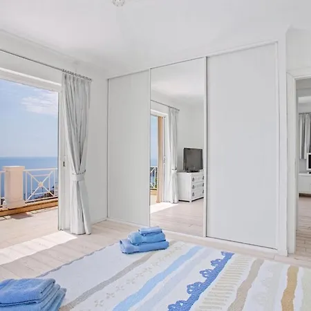 Villa De Luxe A