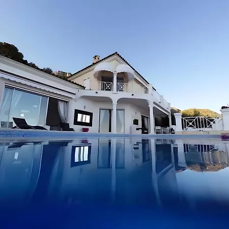 De Luxe A Villa Beausoleil