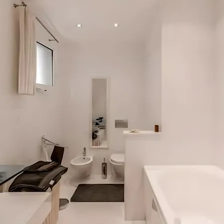 De Luxe A Villa